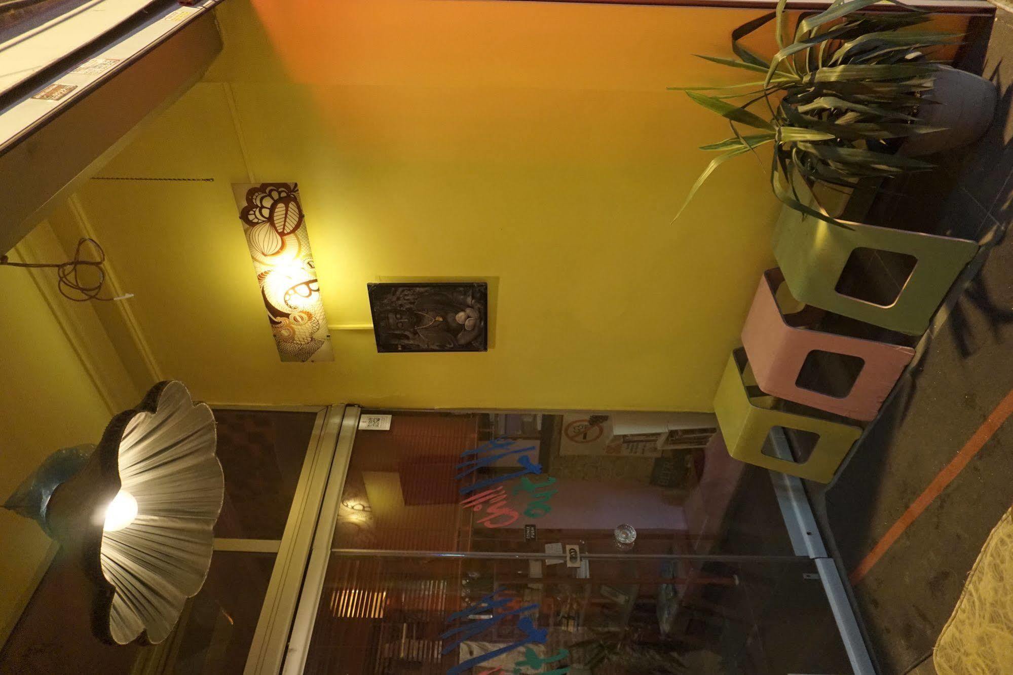 Chillout Lya Hostel & Lounge Istanbul Exterior photo